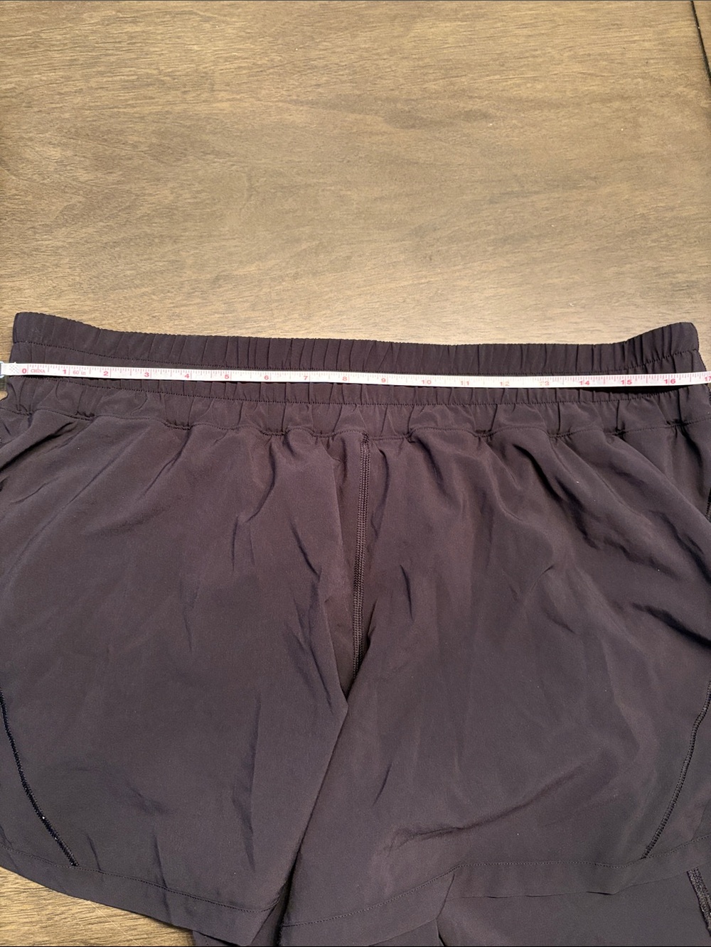 Lululemon size 16 Womens Black Athletic Shorts with Elastic Waistband - Picture 12 of 13